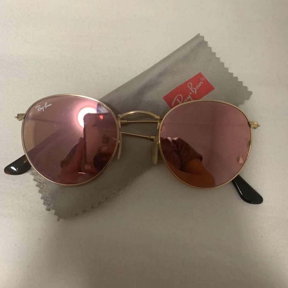 Authentic ray bans with round lense